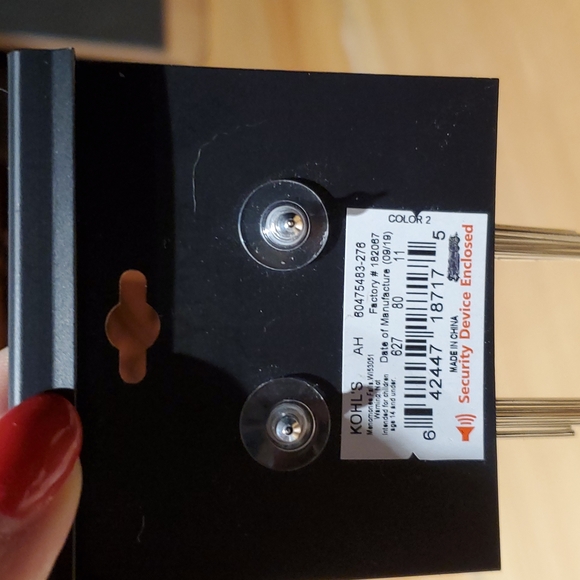 Dangle earrings - Picture 2 of 2